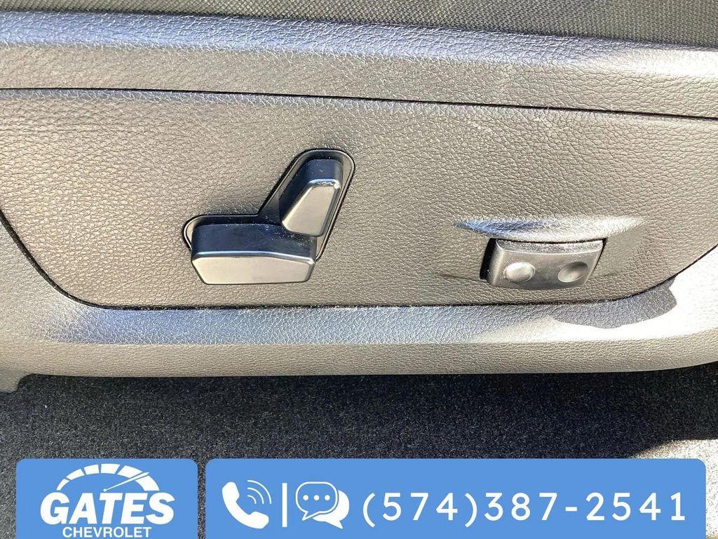 used 2023 Ram 1500 Classic car, priced at $28,920