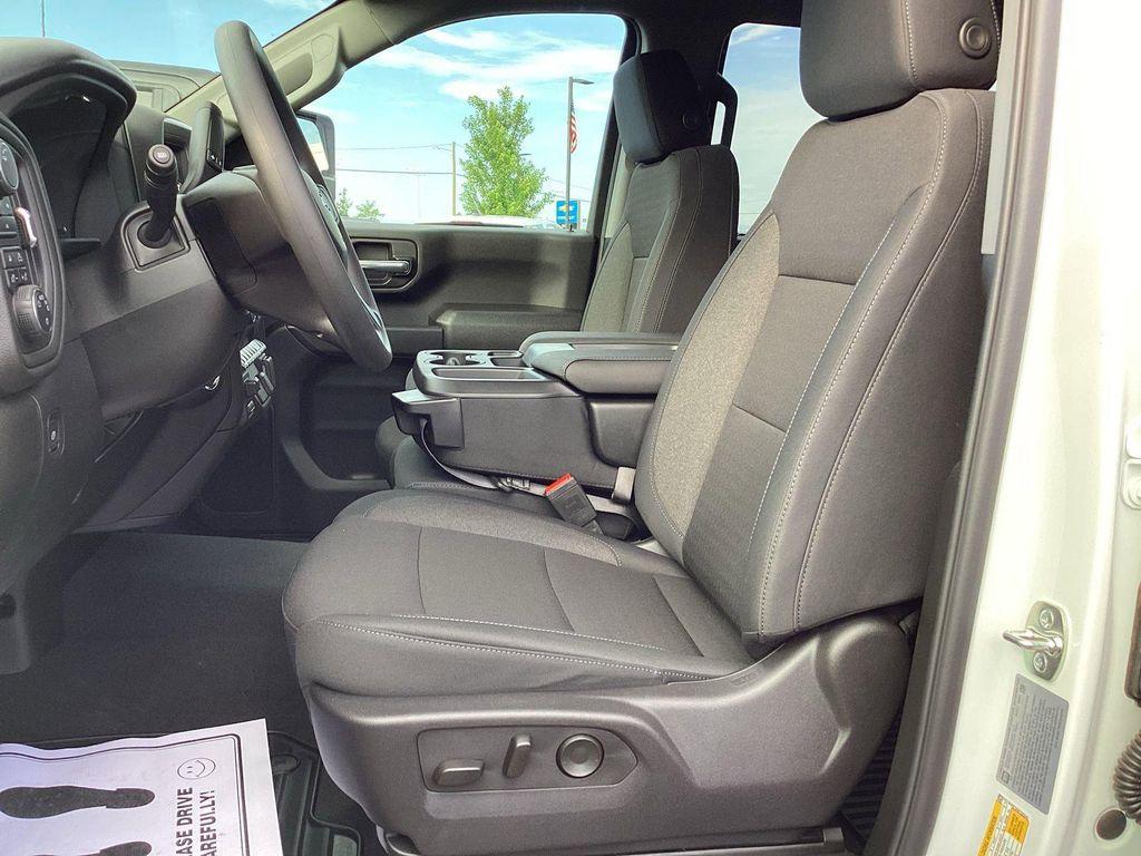 new 2025 Chevrolet Silverado 2500 car, priced at $59,915