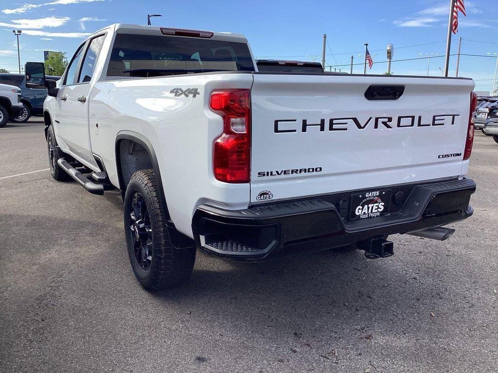 new 2025 Chevrolet Silverado 2500 car, priced at $59,915