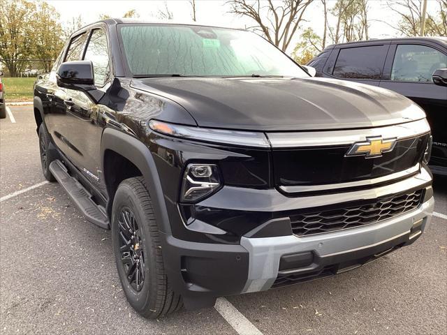 new 2025 Chevrolet Silverado EV car