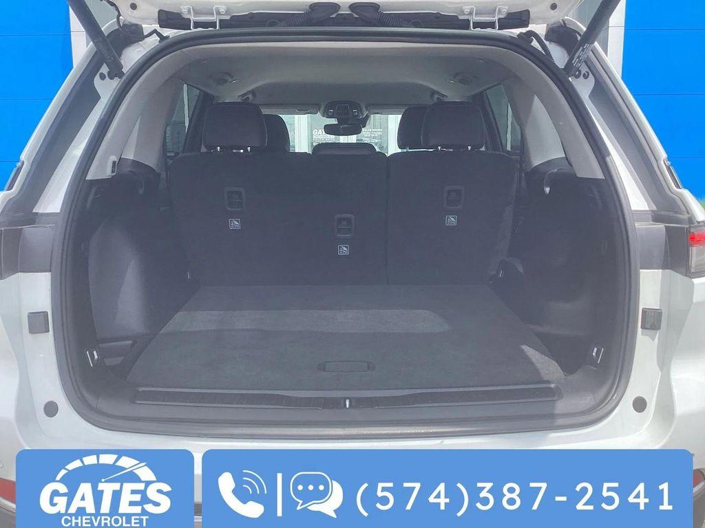 used 2023 Jeep Grand Cherokee car, priced at $31,677