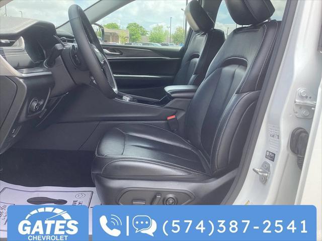 used 2023 Jeep Grand Cherokee car, priced at $32,850
