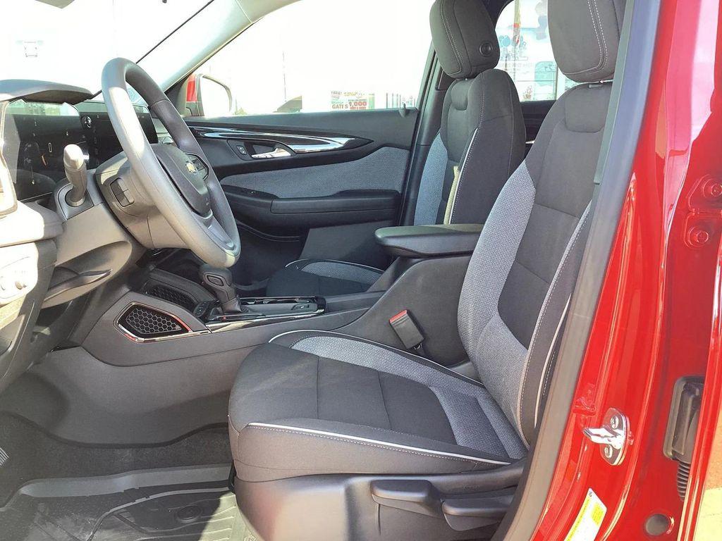 new 2026 Chevrolet TrailBlazer car, priced at $27,050