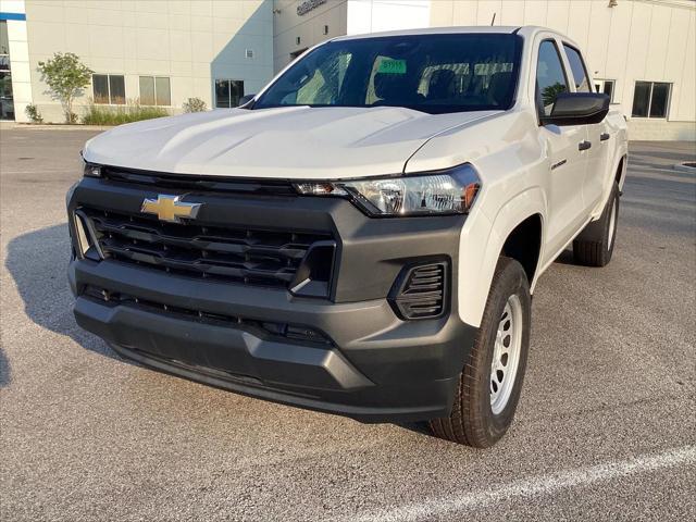 new 2025 Chevrolet Colorado car, priced at $34,140