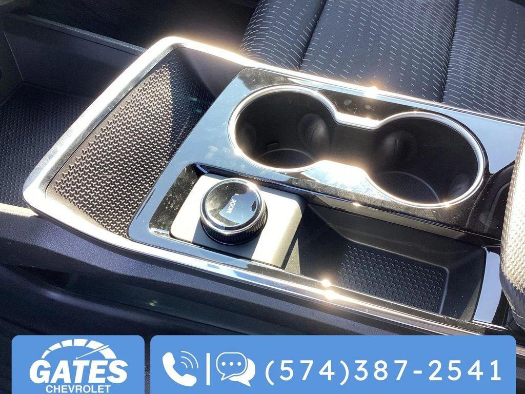 new 2026 Chevrolet Equinox car, priced at $30,760