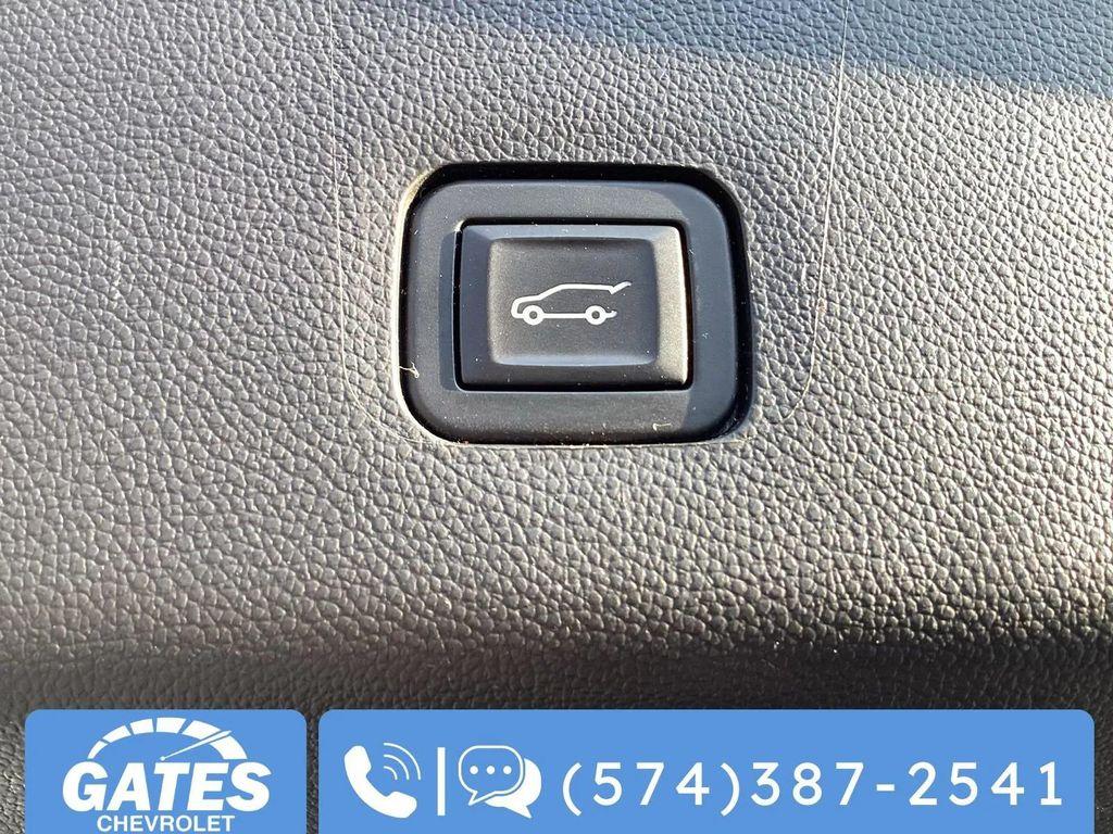 used 2020 Chevrolet Traverse car, priced at $21,582