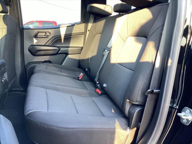 new 2025 Chevrolet Colorado car, priced at $33,190