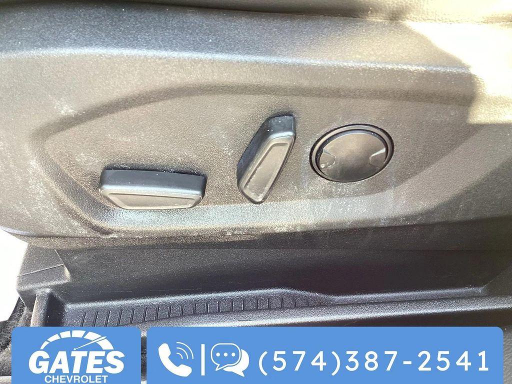 used 2024 Ford Edge car, priced at $25,081