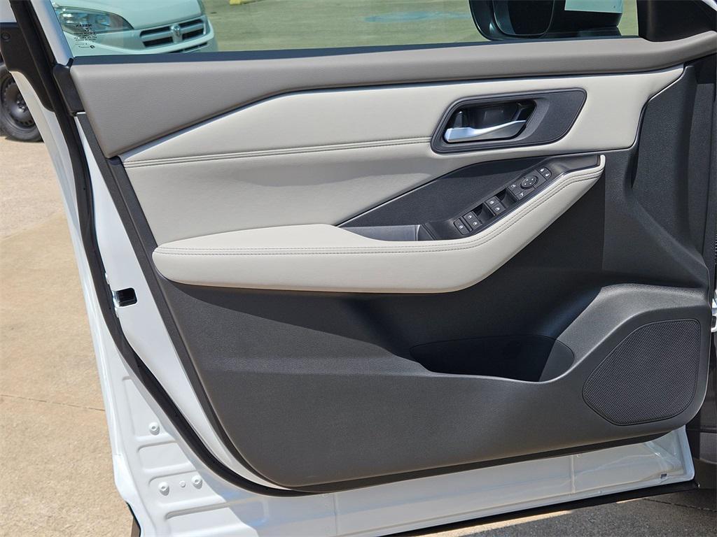 new 2026 Nissan Rogue car, priced at $33,105