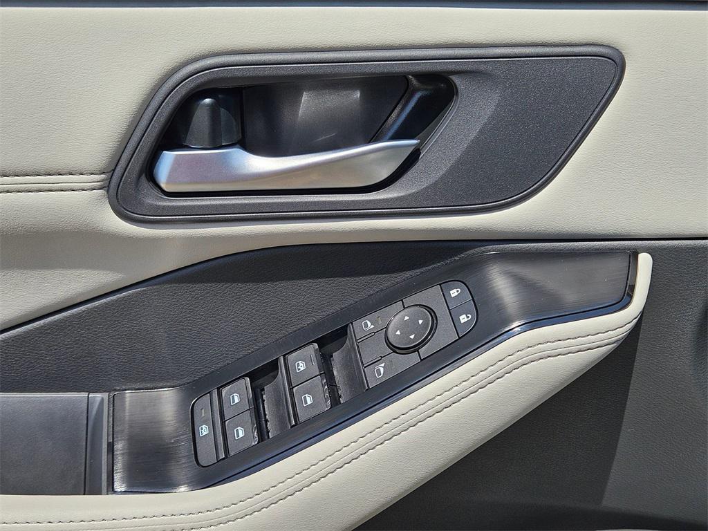 new 2026 Nissan Rogue car, priced at $33,105