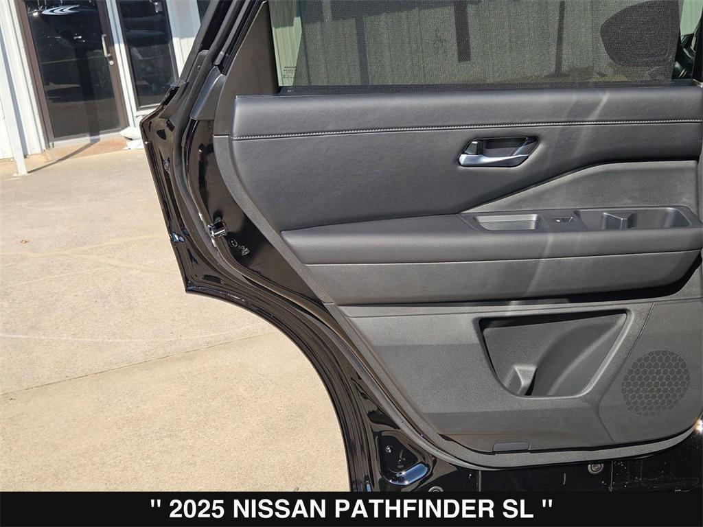 new 2025 Nissan Pathfinder car, priced at $36,543