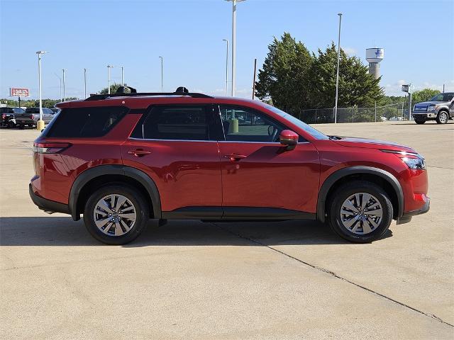 new 2024 Nissan Pathfinder car, priced at $41,269