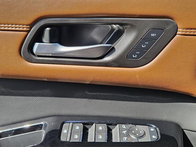new 2025 Nissan Pathfinder car, priced at $49,251
