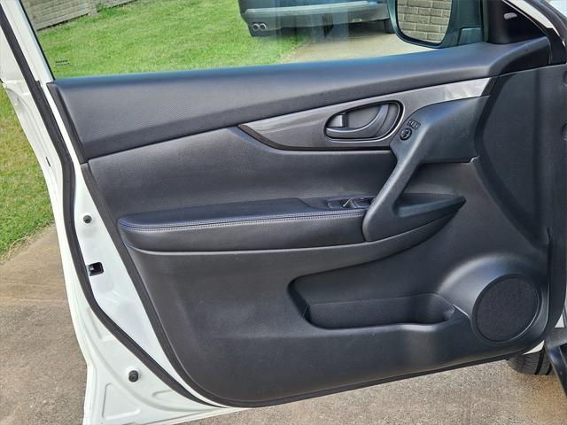 used 2020 Nissan Rogue car, priced at $17,087