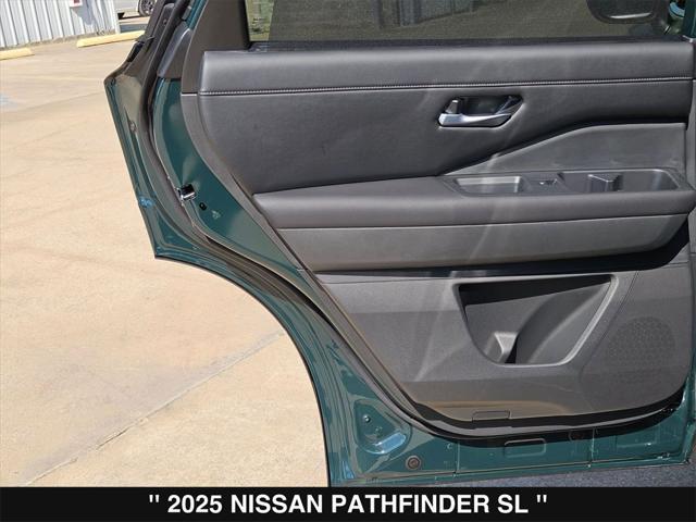 new 2025 Nissan Pathfinder car, priced at $42,321