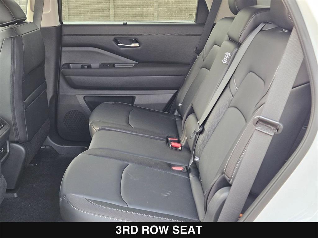 new 2025 Nissan Pathfinder car, priced at $41,409