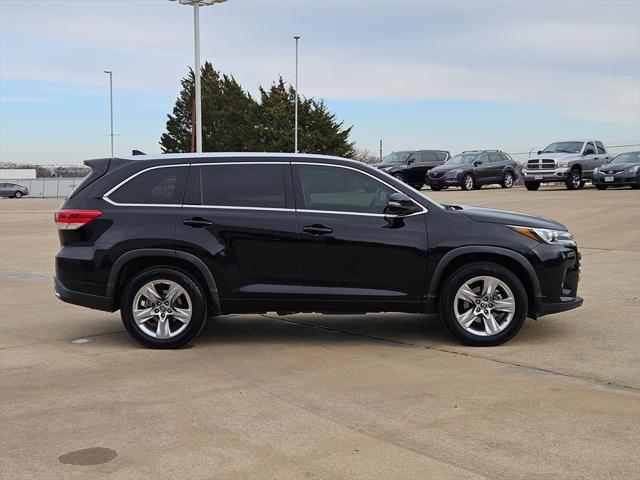 used 2018 Toyota Highlander car, priced at $25,395