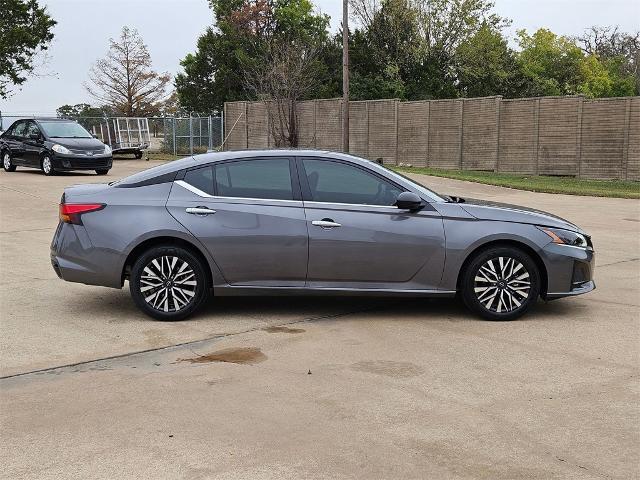 new 2025 Nissan Altima car, priced at $25,634