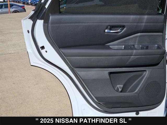 new 2025 Nissan Pathfinder car, priced at $40,710