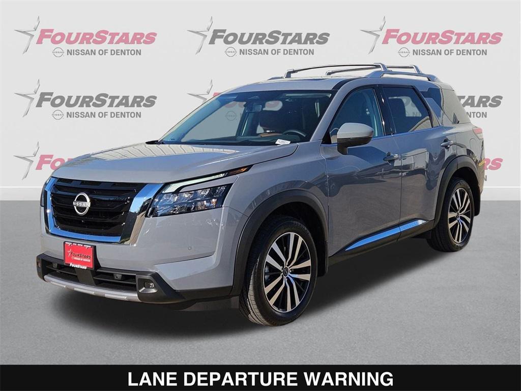 new 2025 Nissan Pathfinder car, priced at $42,160