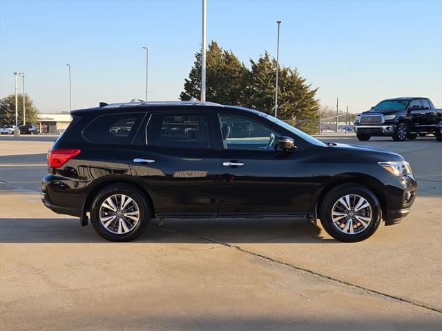 used 2020 Nissan Pathfinder car, priced at $18,495