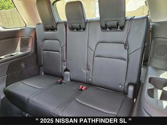new 2025 Nissan Pathfinder car, priced at $44,725
