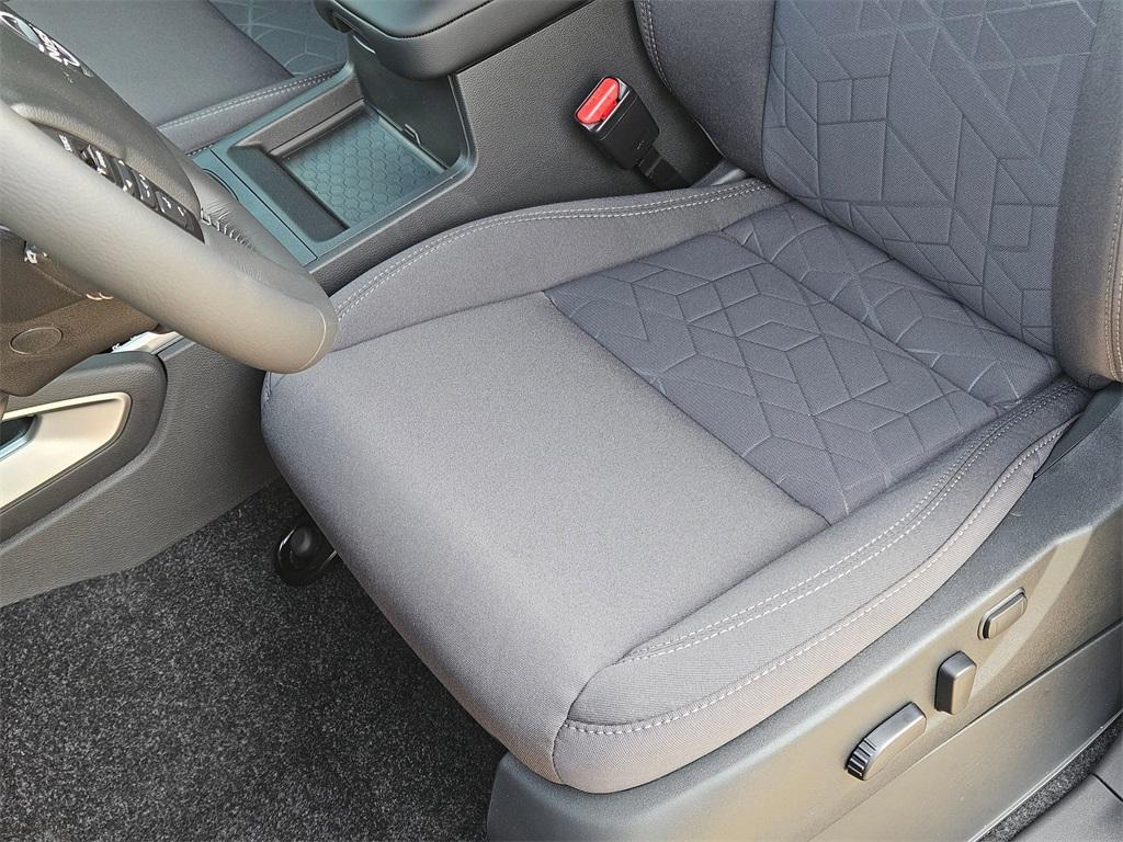 new 2025 Nissan Frontier car, priced at $35,006