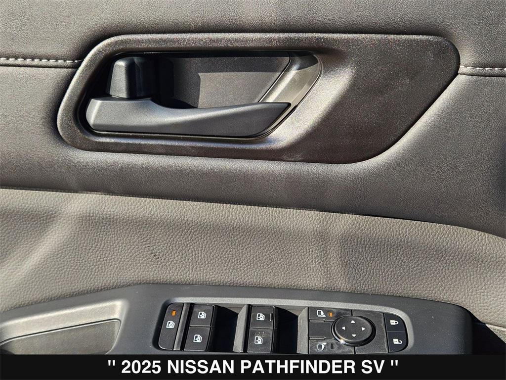 new 2025 Nissan Pathfinder car, priced at $39,724