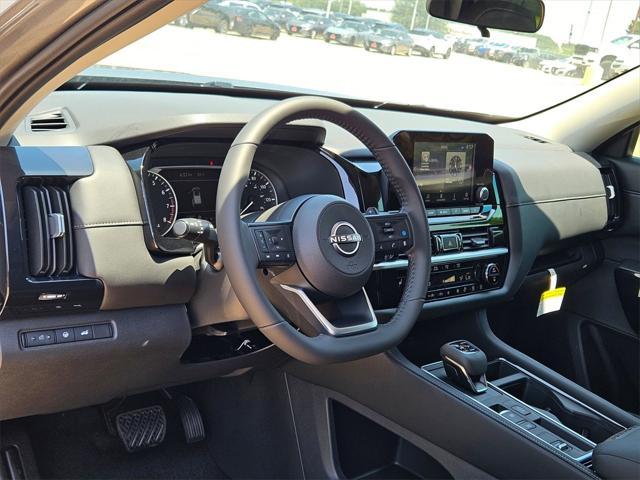 new 2025 Nissan Pathfinder car, priced at $39,616