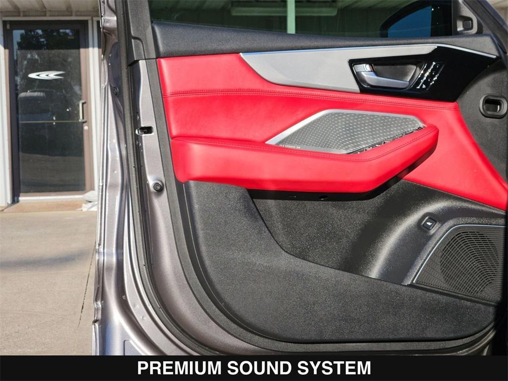 used 2022 Acura MDX car, priced at $40,841
