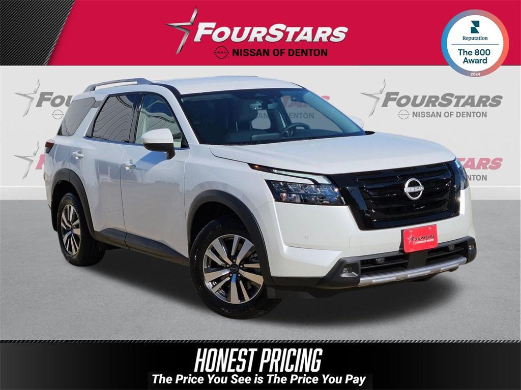 new 2025 Nissan Pathfinder car, priced at $36,595