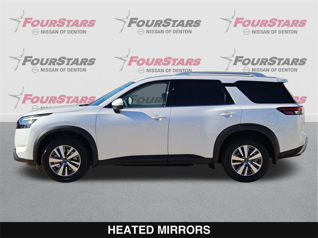 new 2025 Nissan Pathfinder car, priced at $36,595