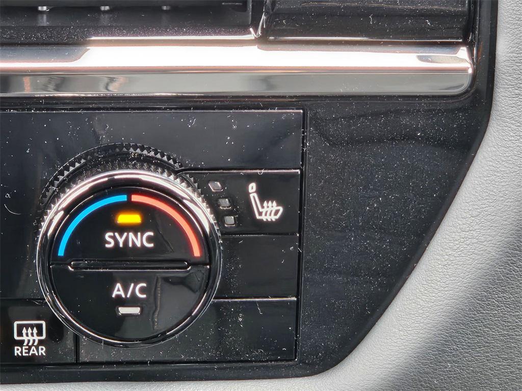 new 2025 Nissan Pathfinder car, priced at $39,045