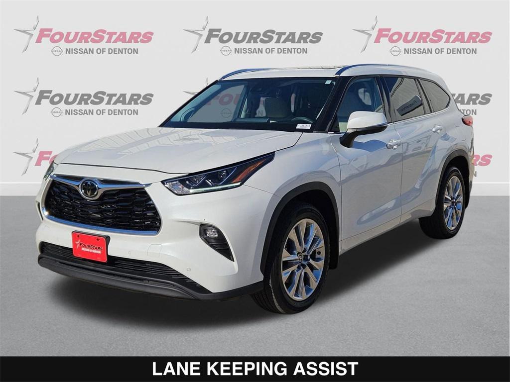 used 2023 Toyota Highlander car, priced at $39,461