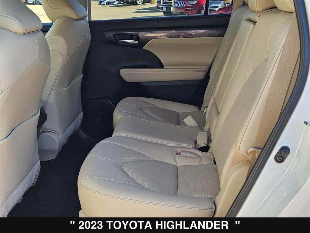 used 2023 Toyota Highlander car, priced at $39,461