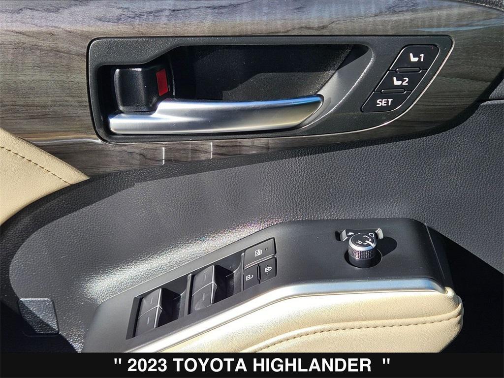 used 2023 Toyota Highlander car, priced at $39,461