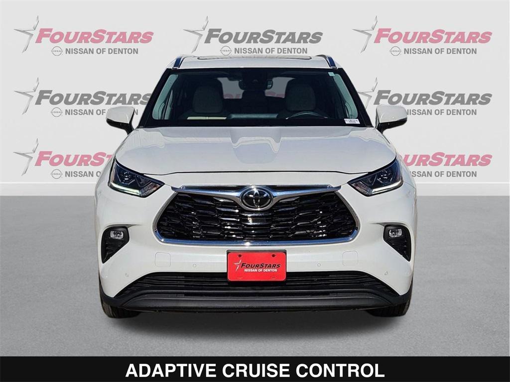 used 2023 Toyota Highlander car, priced at $39,461