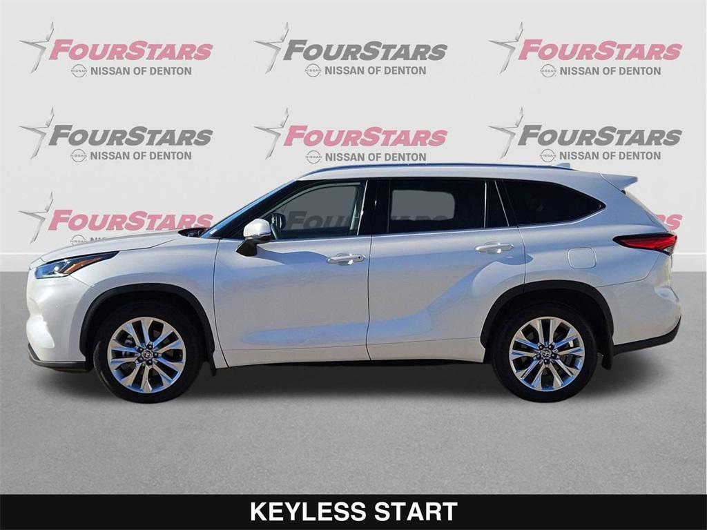 used 2023 Toyota Highlander car, priced at $39,461