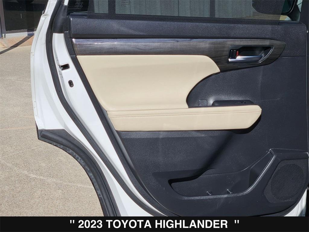 used 2023 Toyota Highlander car, priced at $39,461
