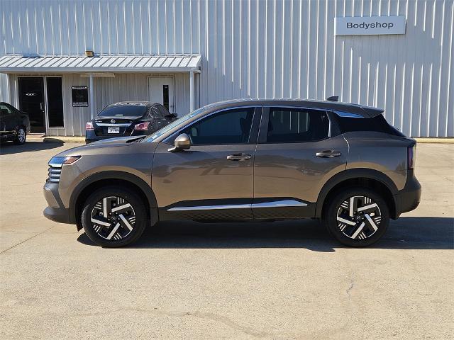 new 2025 Nissan Kicks car, priced at $25,522