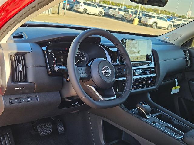 new 2025 Nissan Pathfinder car, priced at $44,123