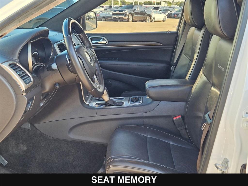 used 2017 Jeep Grand Cherokee car, priced at $17,403