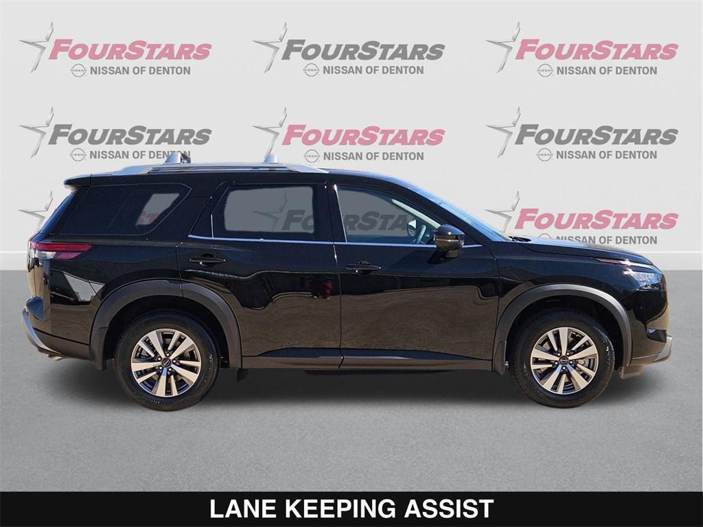 new 2025 Nissan Pathfinder car, priced at $36,018