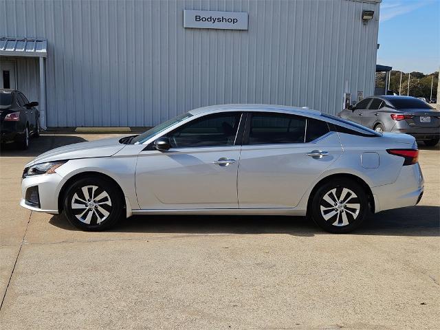 new 2025 Nissan Altima car, priced at $24,956