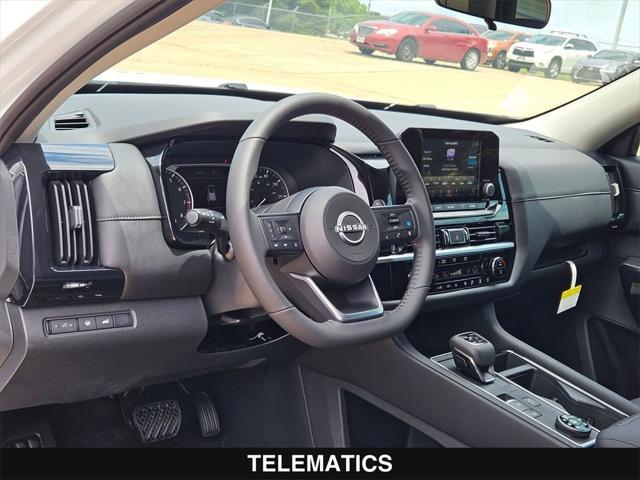 new 2025 Nissan Pathfinder car, priced at $41,656