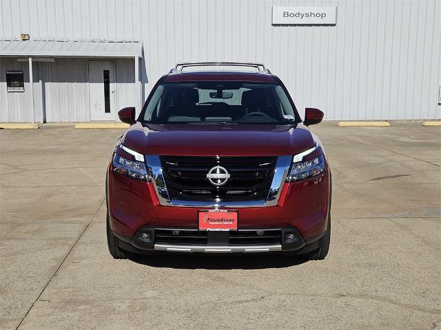 new 2024 Nissan Pathfinder car, priced at $44,272