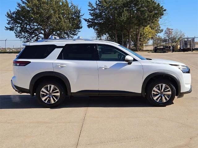 new 2025 Nissan Pathfinder car, priced at $42,333