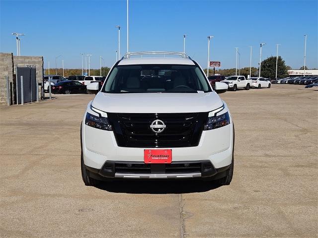 new 2025 Nissan Pathfinder car, priced at $42,333