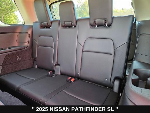 new 2025 Nissan Pathfinder car, priced at $40,251