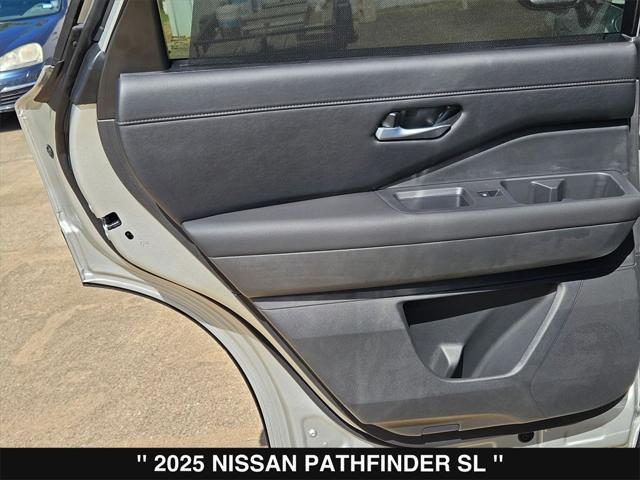 new 2025 Nissan Pathfinder car, priced at $44,702